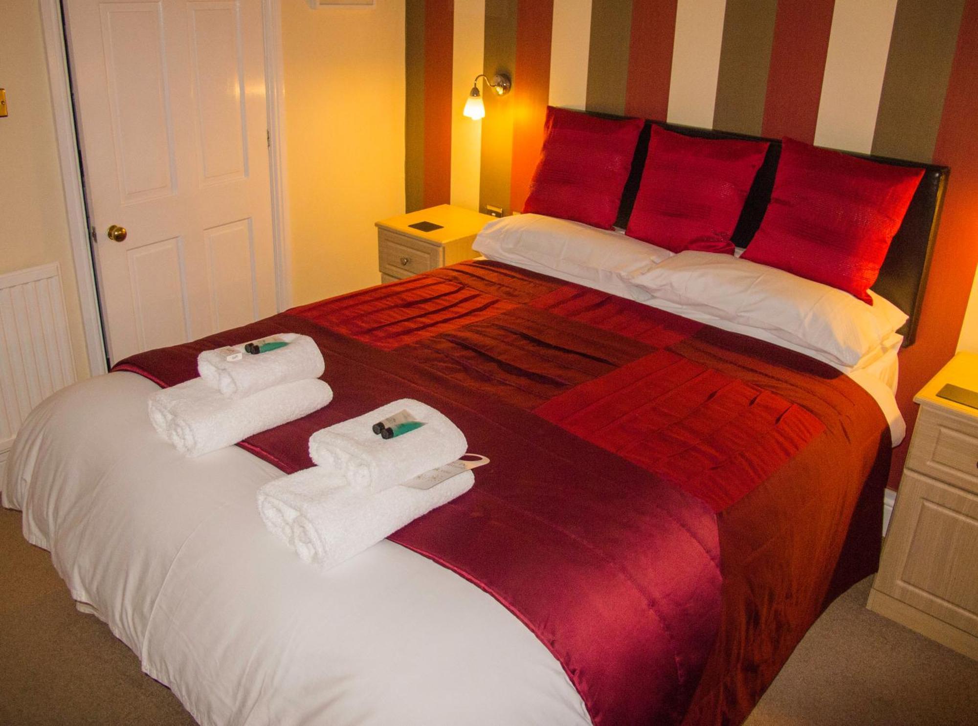 The White Lodge Great Yarmouth Room photo