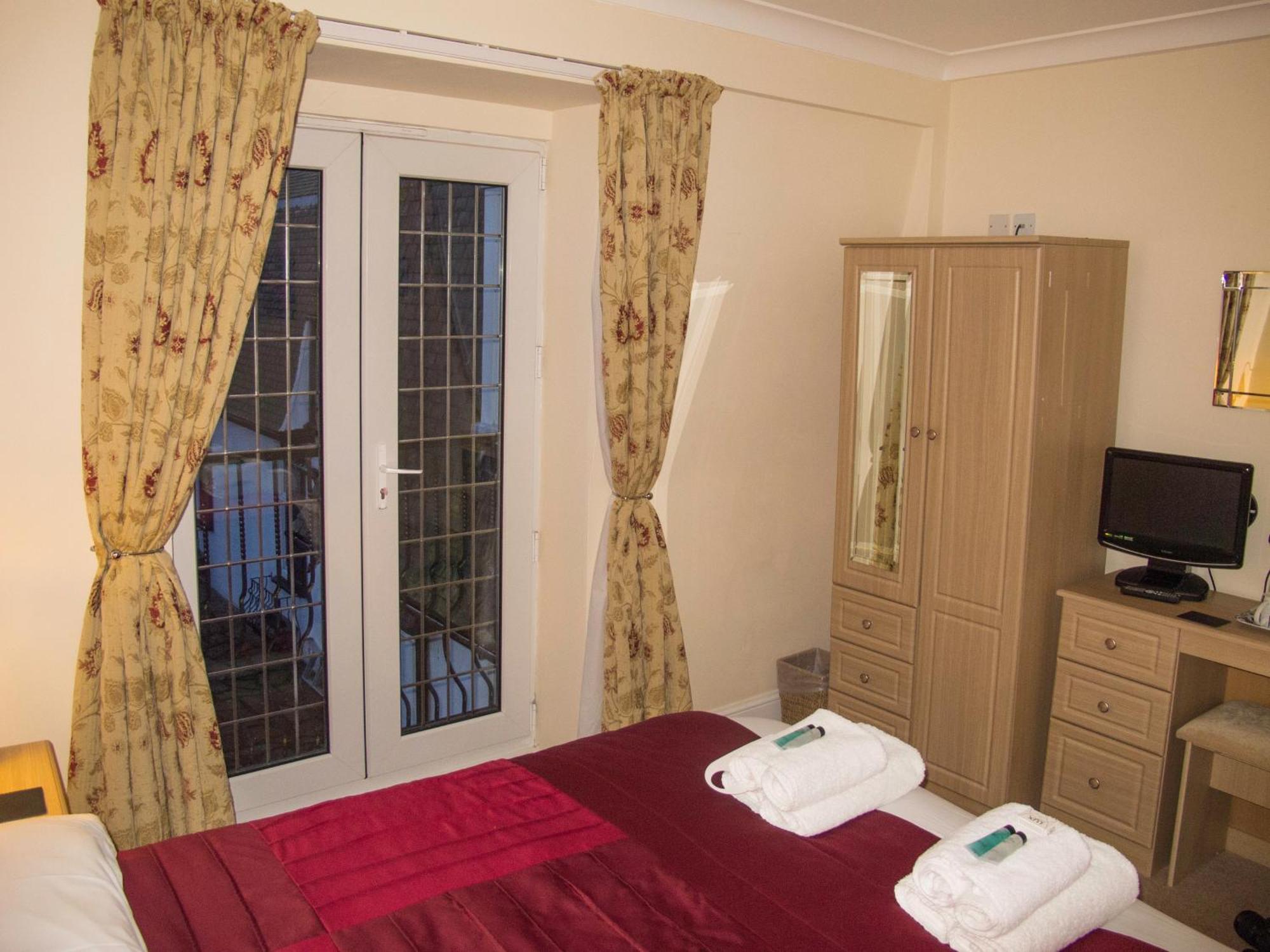 The White Lodge Great Yarmouth Room photo